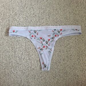 Victoria's Secret Stretch Cotton Thong Panty - Small